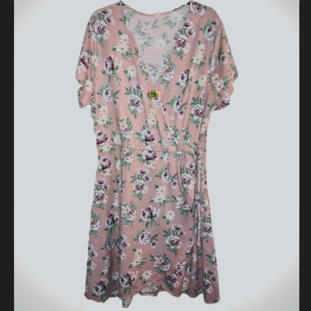 Sz 2X  Pink Mauve Pastel Floral Wrap Dress